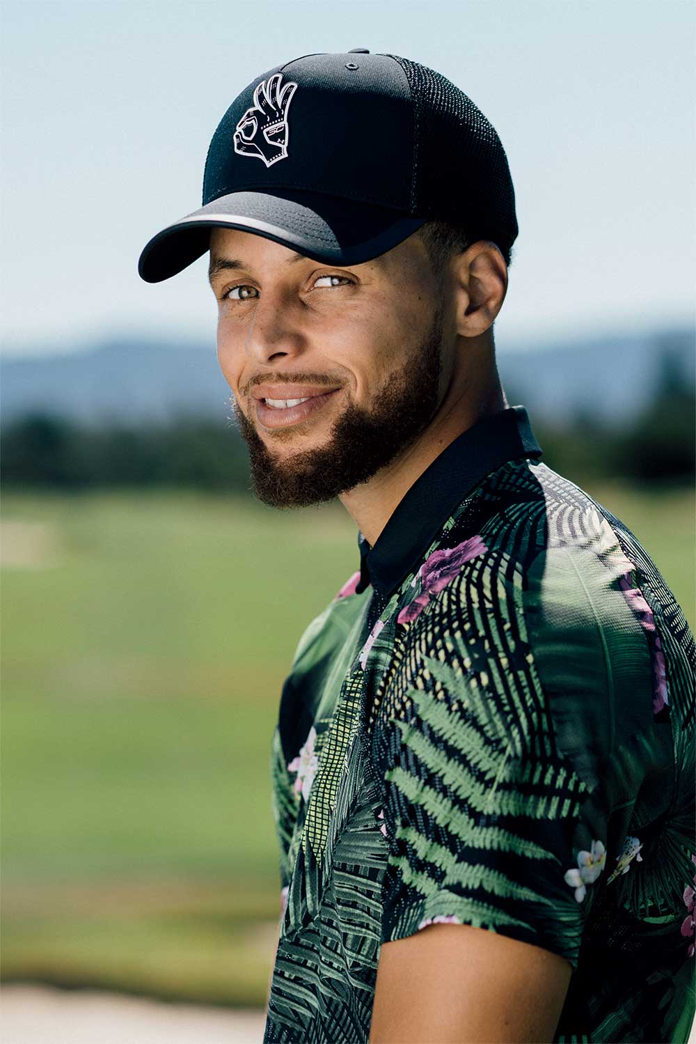 Curry can drain 3s against the NBA's best, but he also has range from the golf course with some monster drives.