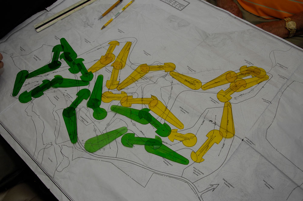 Each hole must fit into the overall rhythm of the course. 