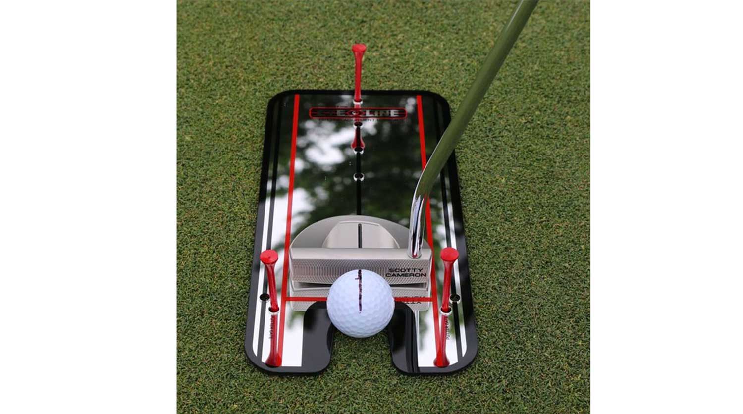 Check your putter face and shoulder alignment easily with this putting aid.