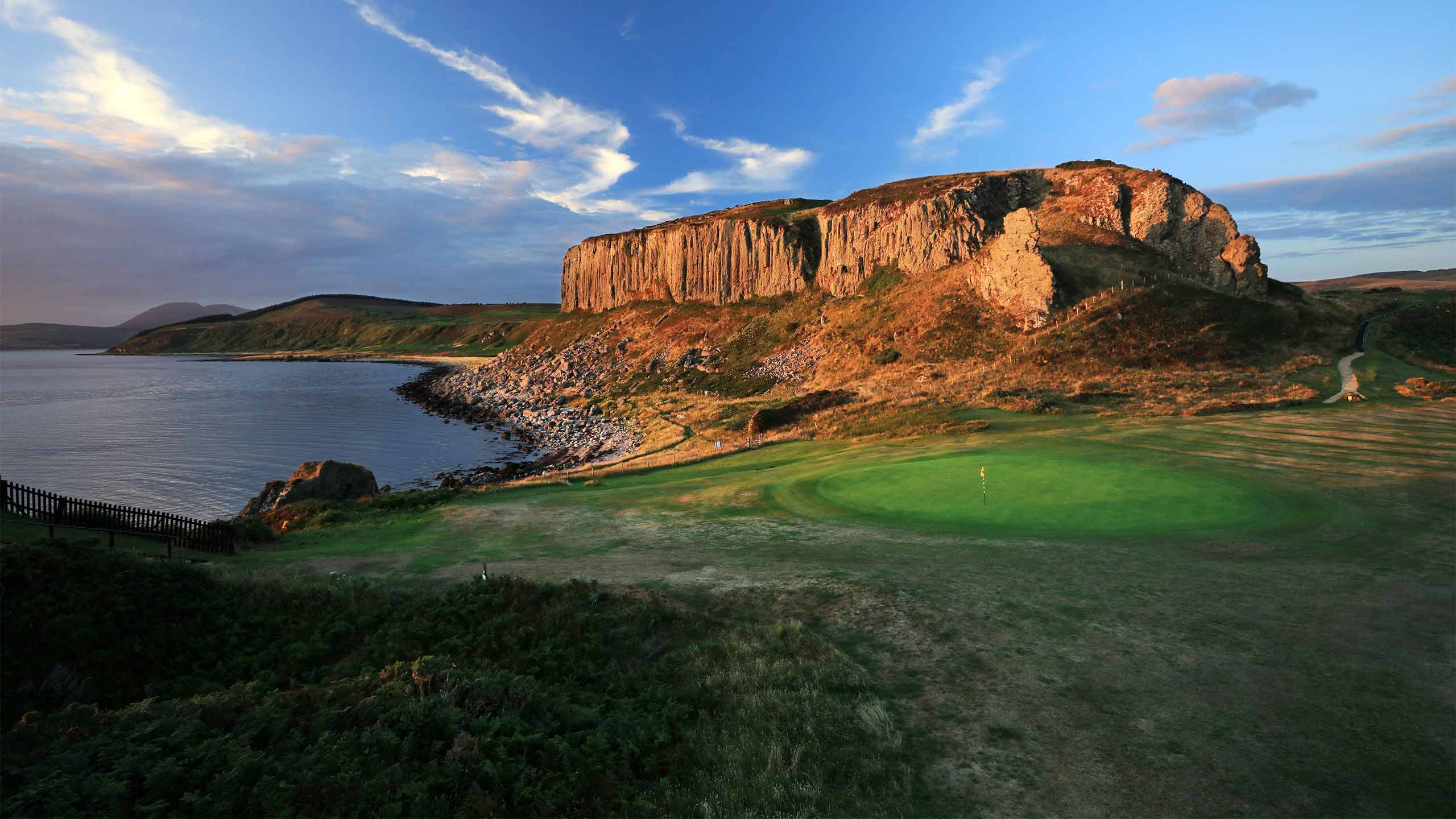 The 4th hole at Shiskine Golf Club.