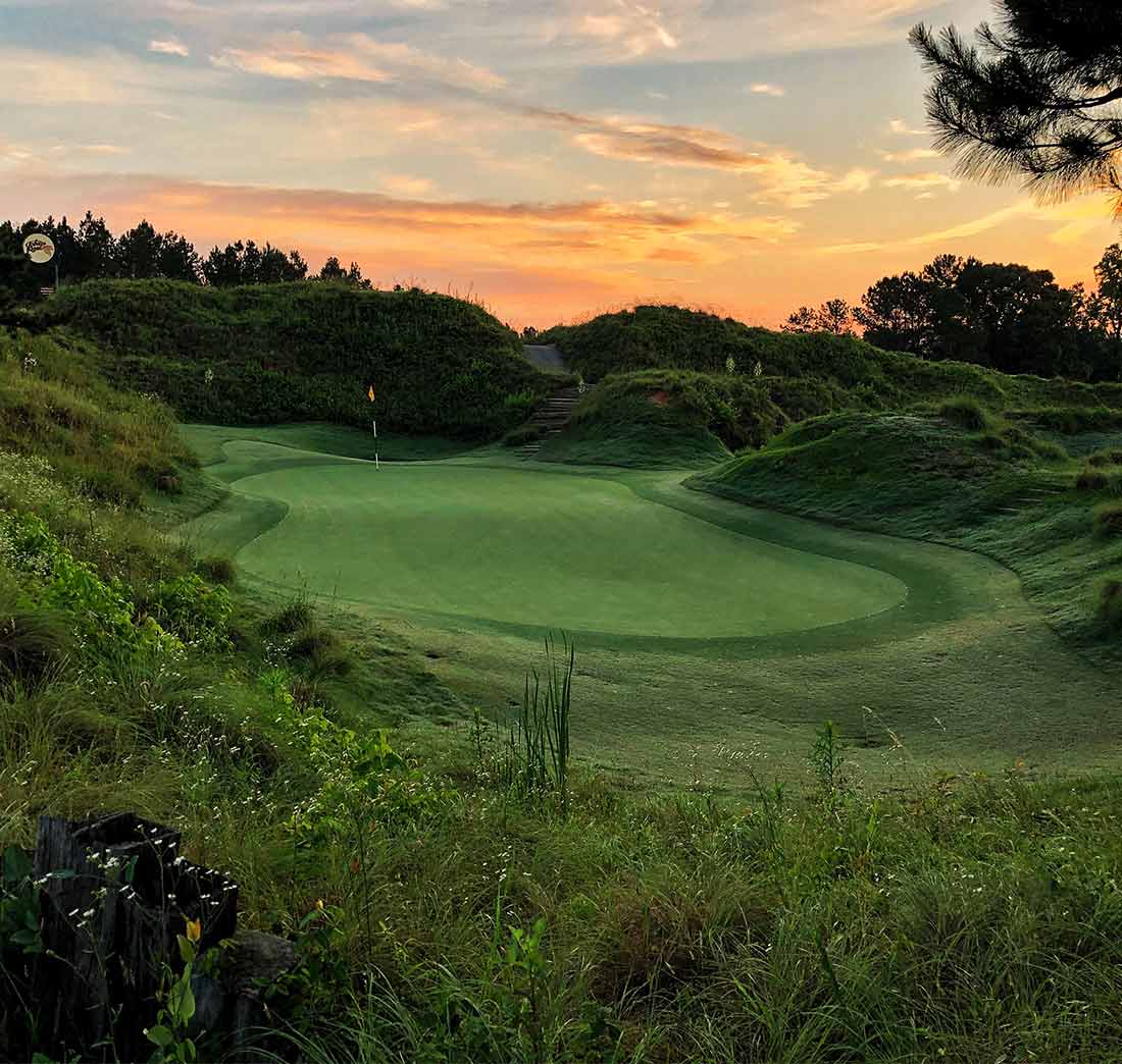 The 13th hole at Tobacco Road Golf Club.