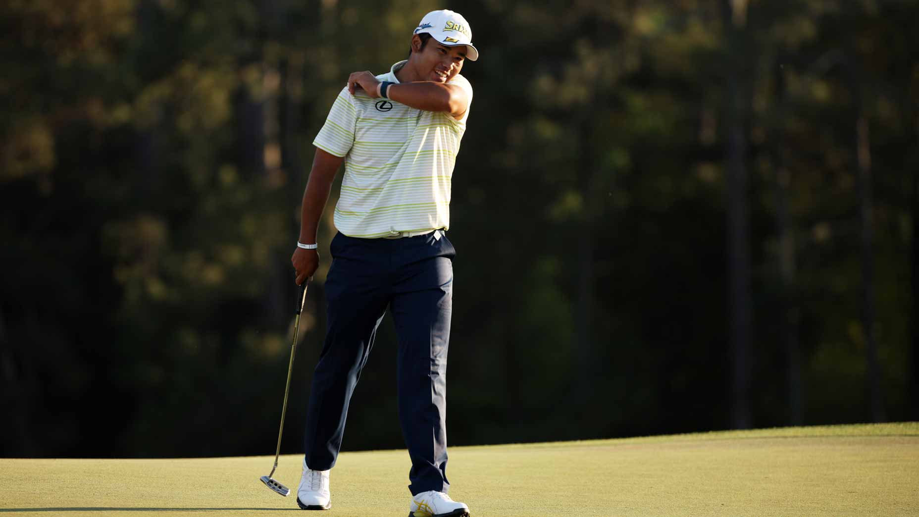 hideki matsuyama wipes away tears