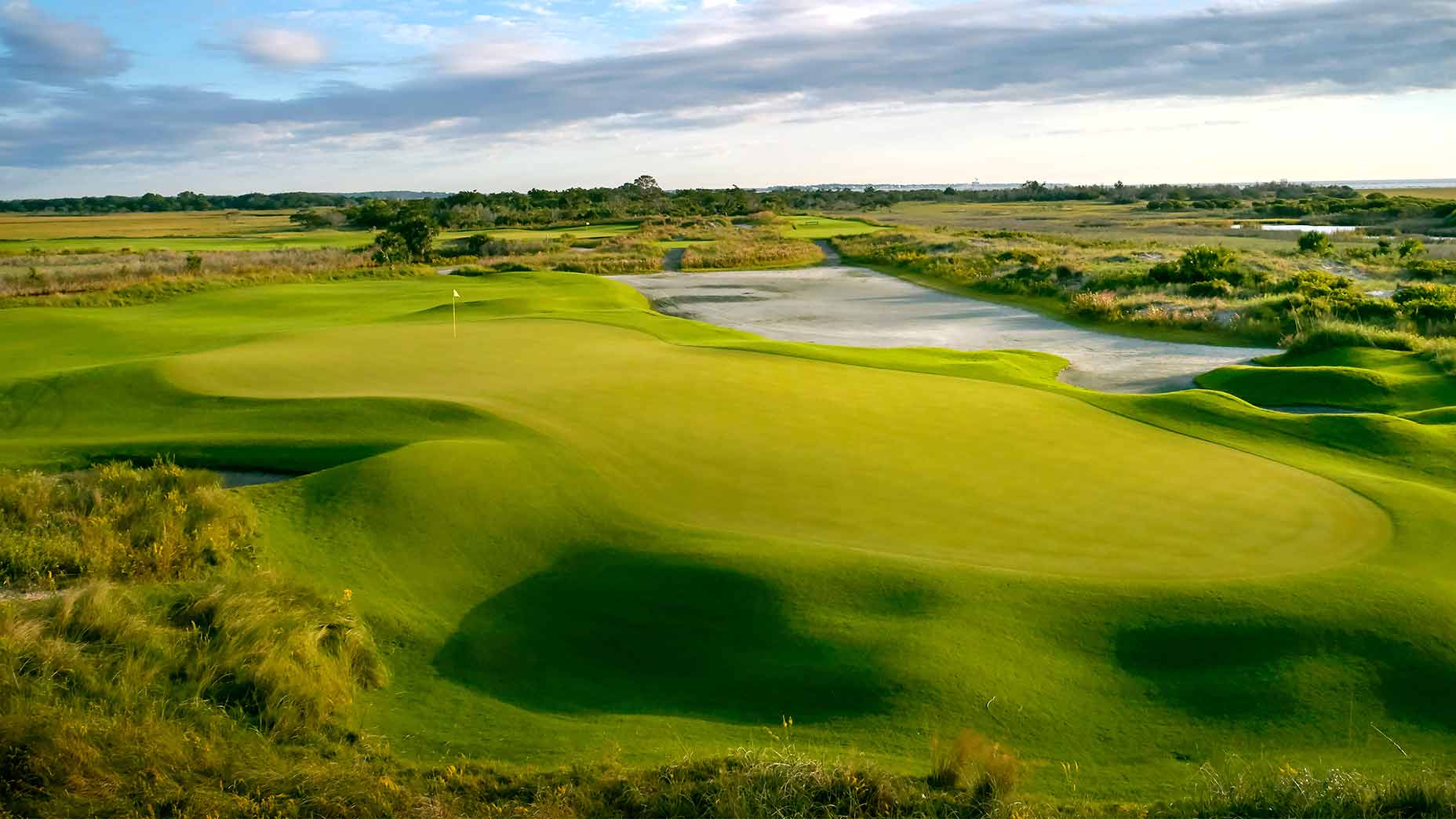 The 5th hole of the Ocean Course at Kiawah Island Golf Resort.