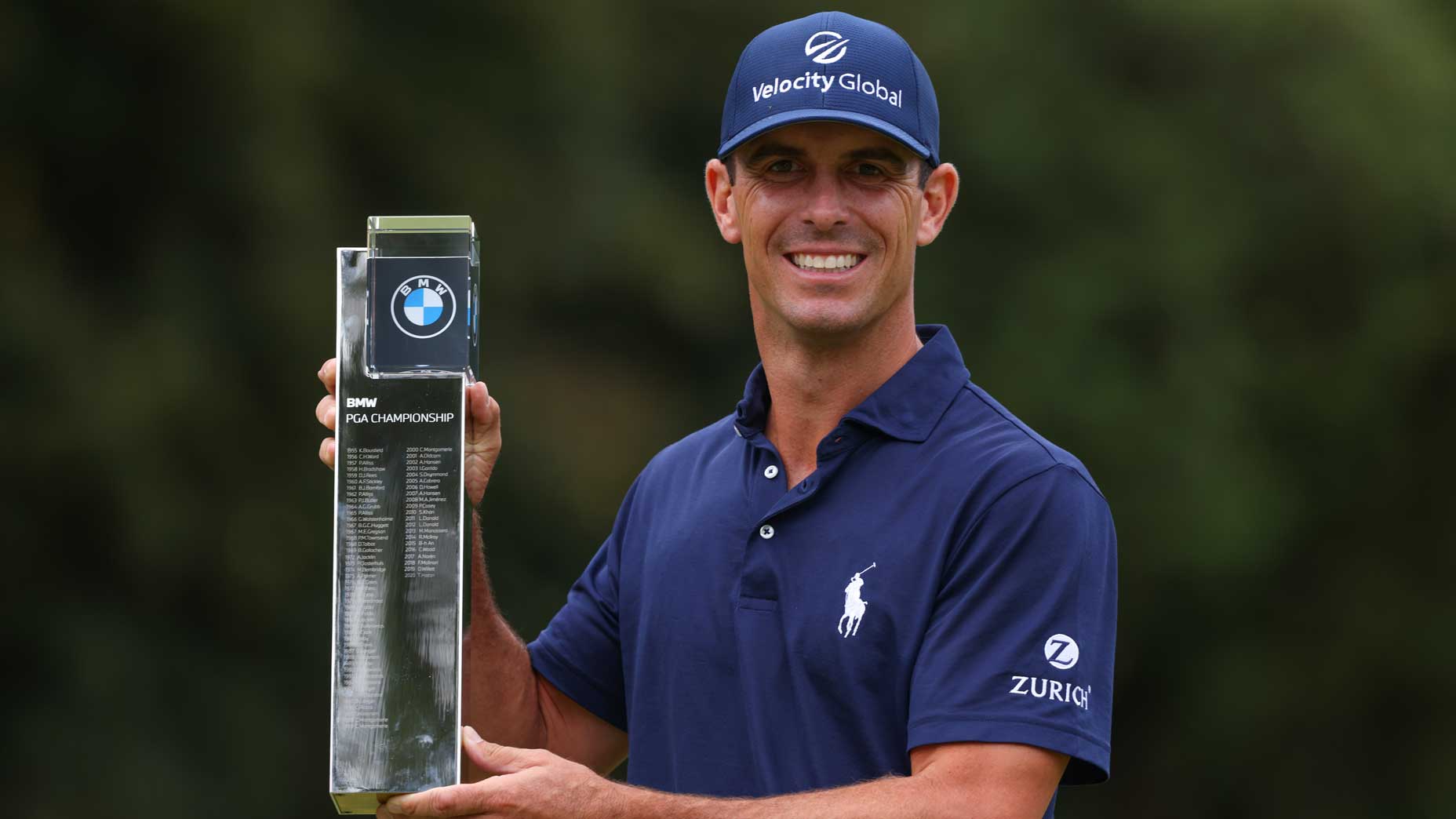 billy horschel holds trophy