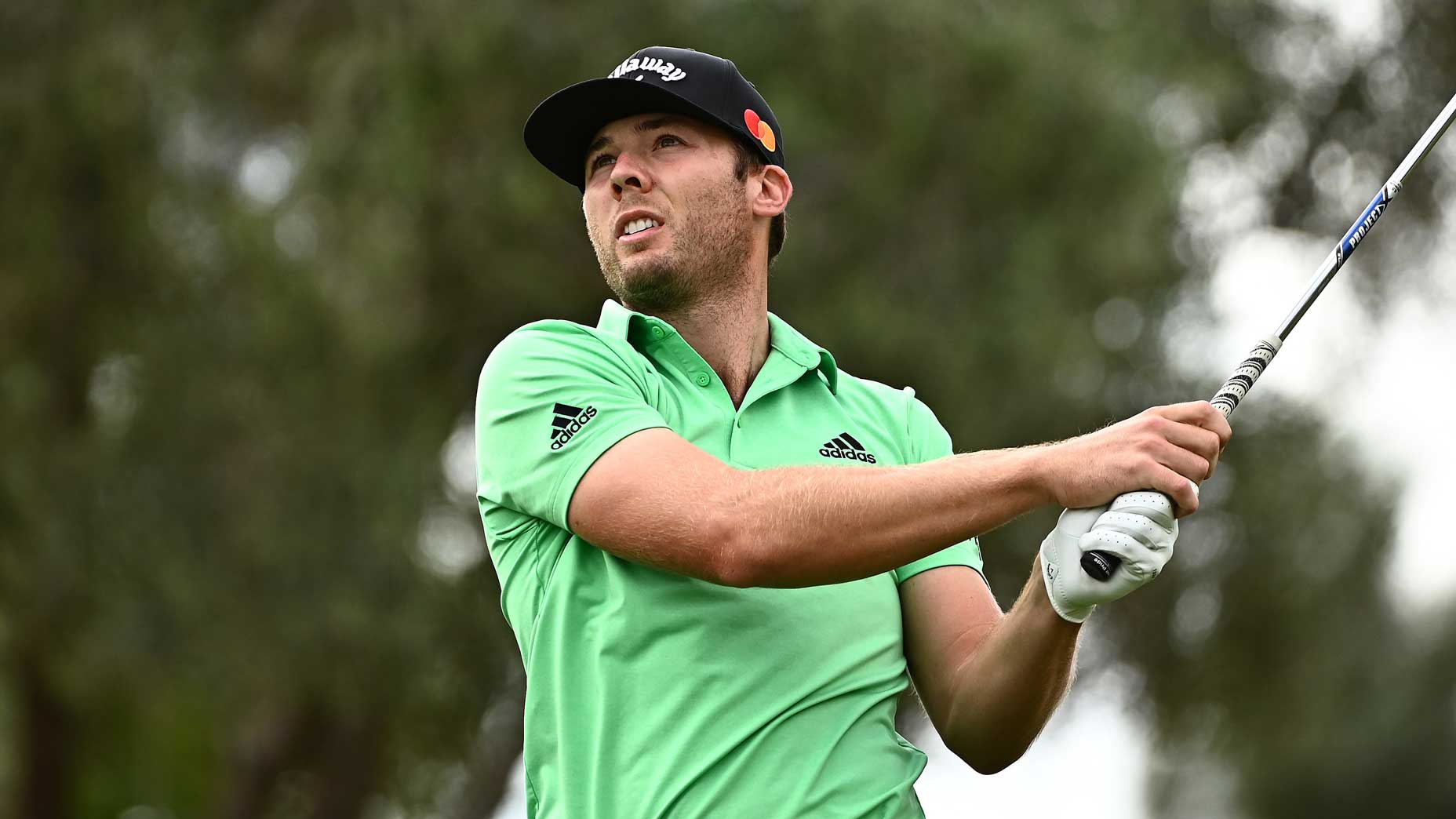 PGA Tour pro Sam Burns hits tee shot during Round 2 of 2021 Shriners Children's Open