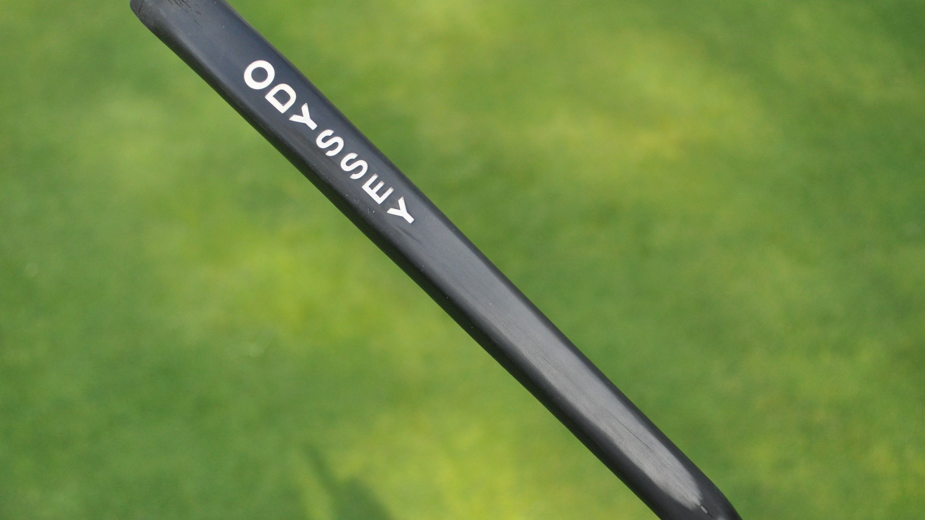 jon rahm tiger woods putter grip