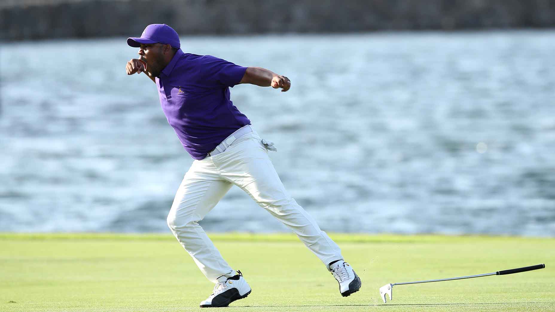 harold varner III celebrates putt