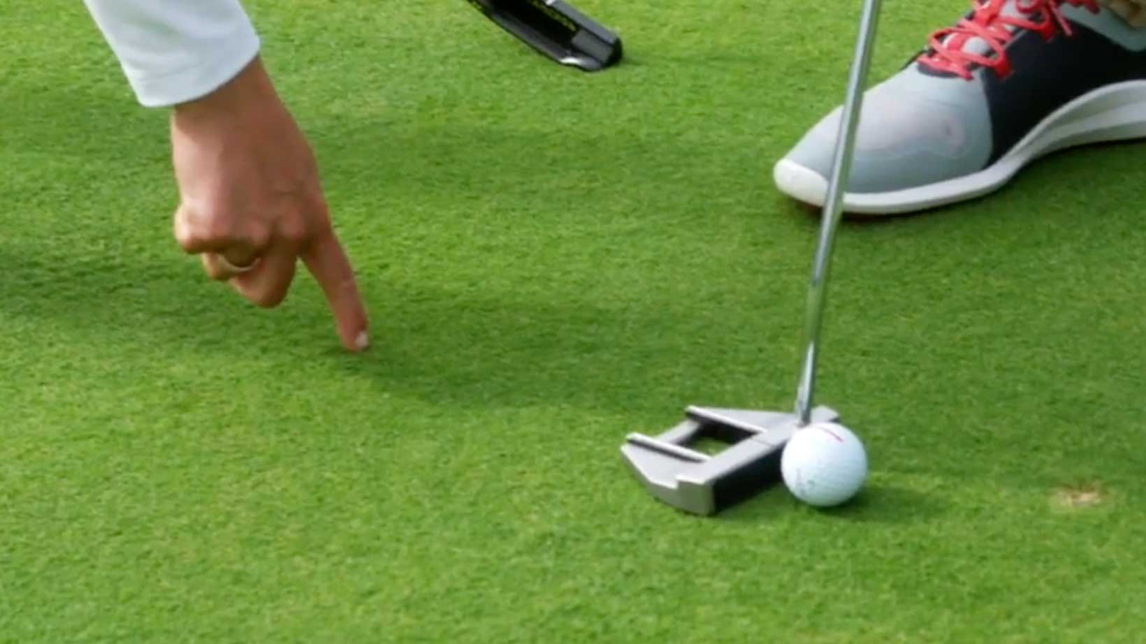 So Yeon Ryu putting tips