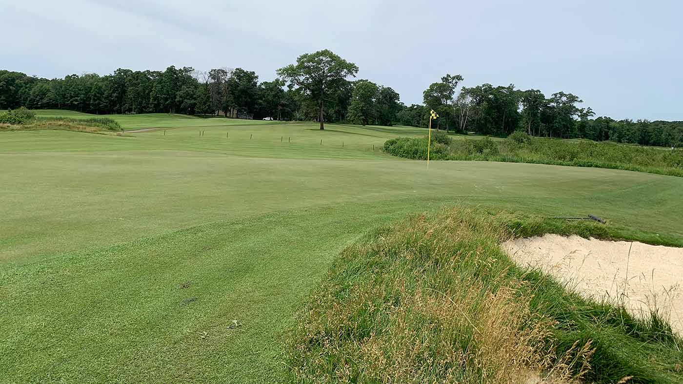 A par-5 green at Cragun's Dutch course.