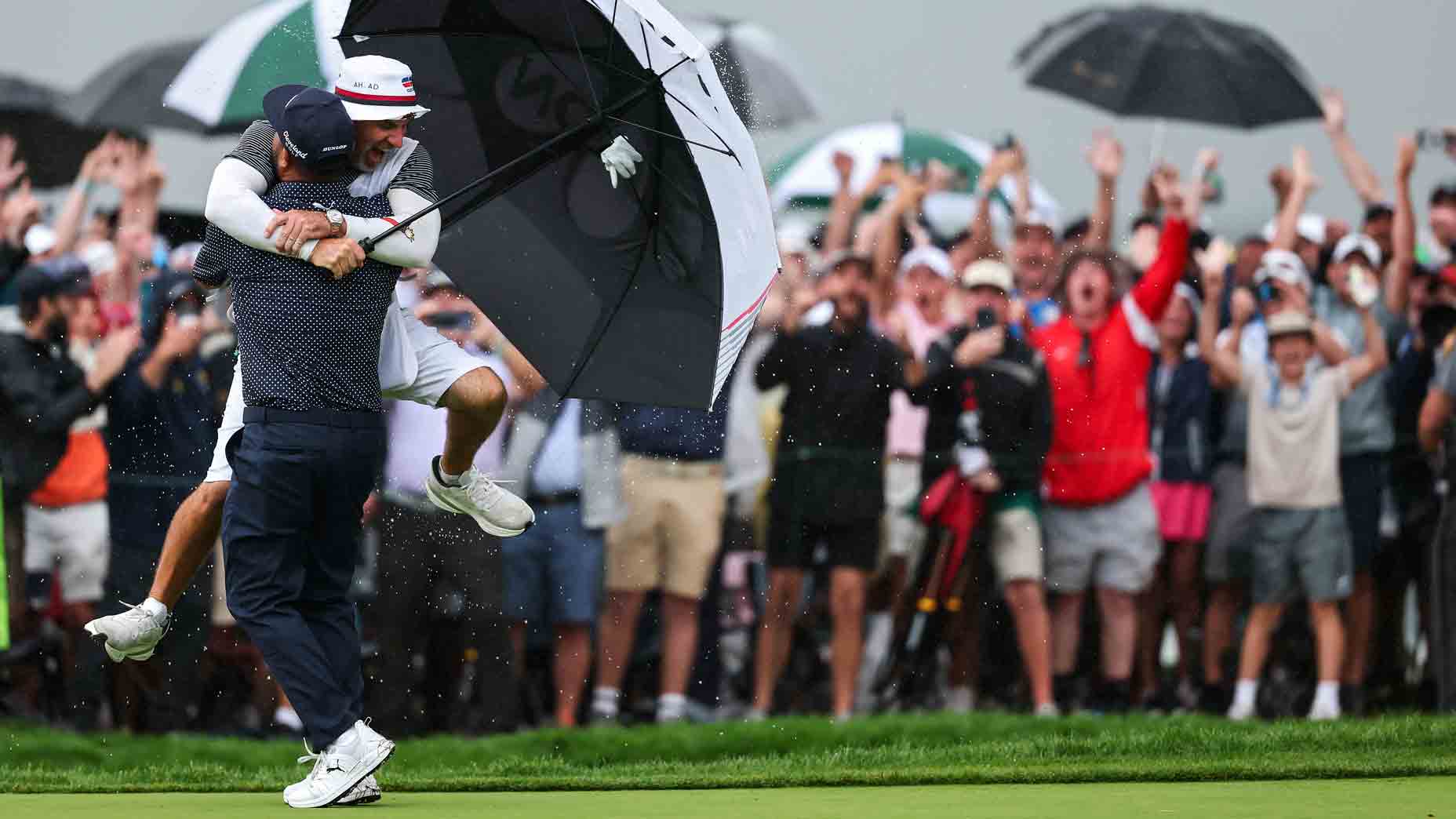 J.J. Spaun, Mark Carens