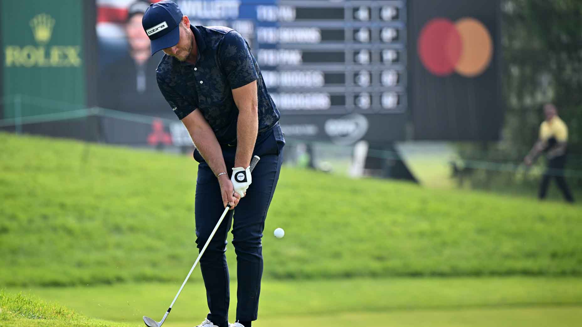 danny willet hits chip shot during the 2025 canadian open
