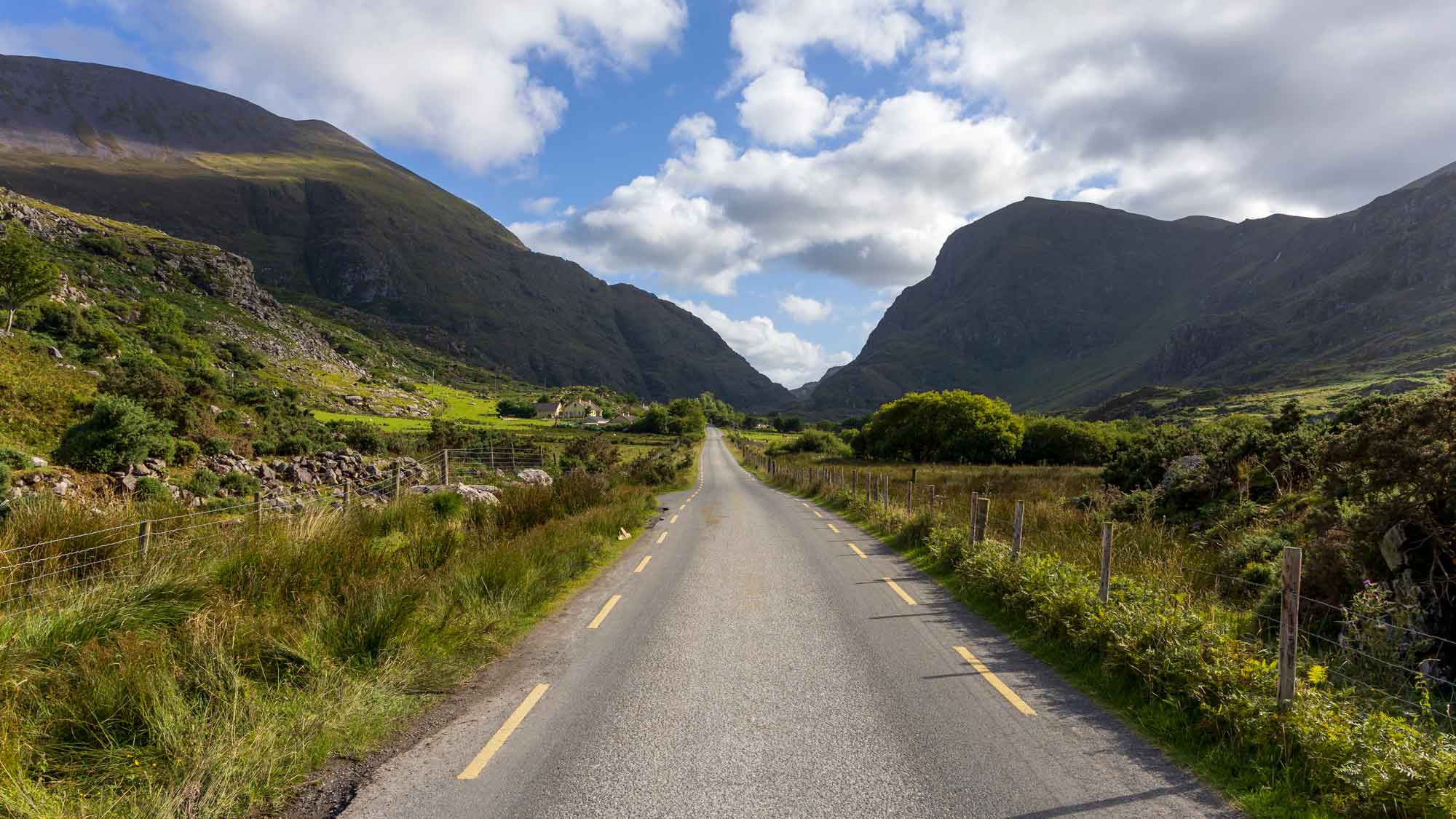 ireland county road