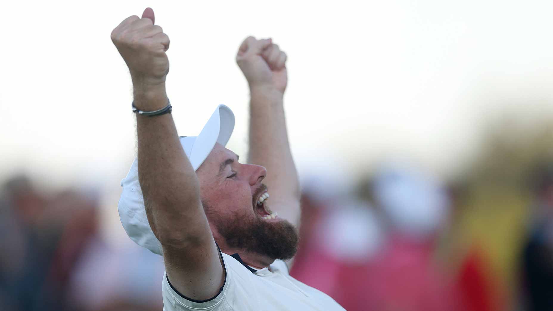 shane lowry celebrates at the 2025 Ryder Cup at Bethpage Black after hitting winning putt