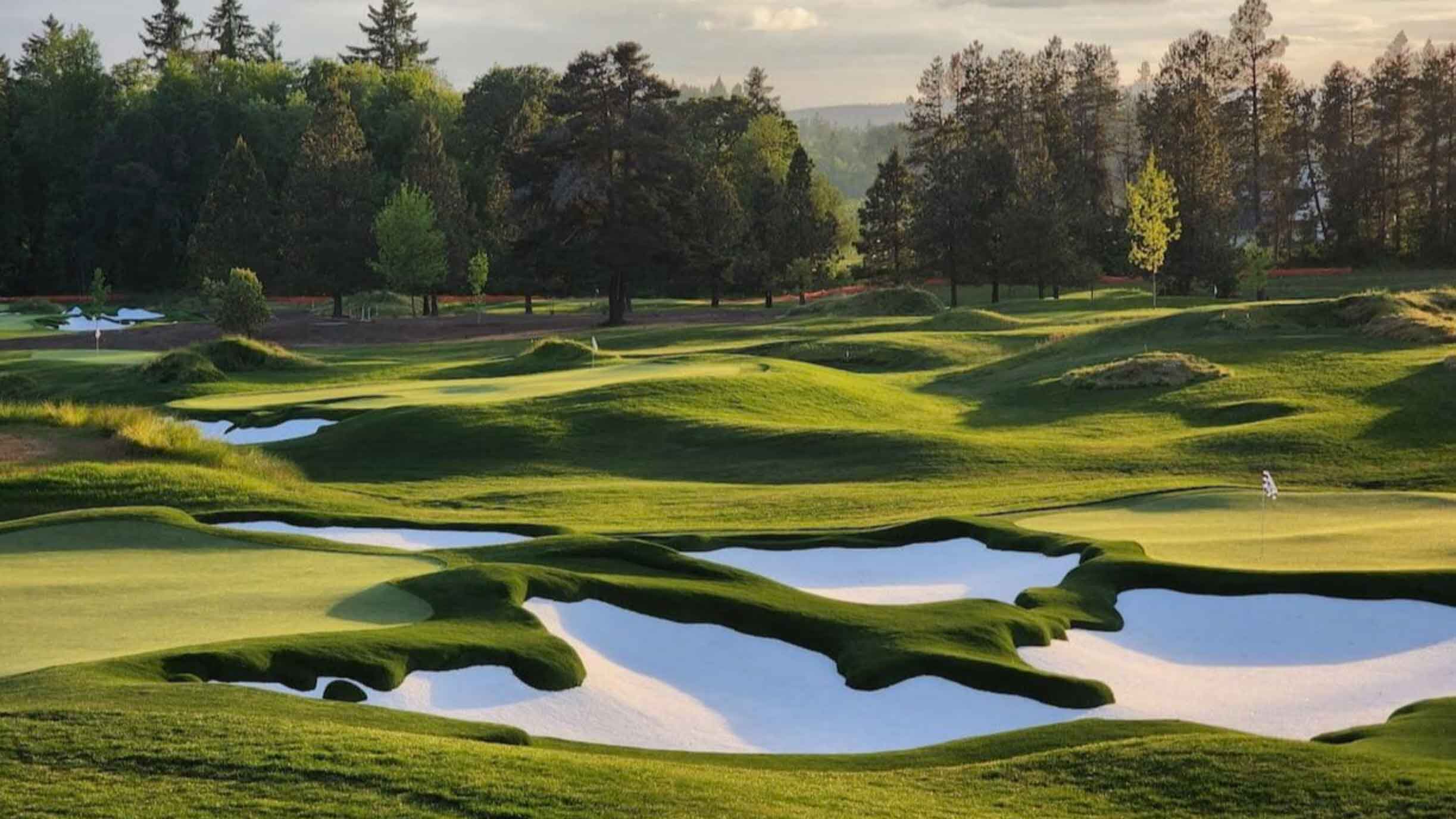 Shortland Golf Club, a synthetic-turf par-3 course in Portland, Ore.
