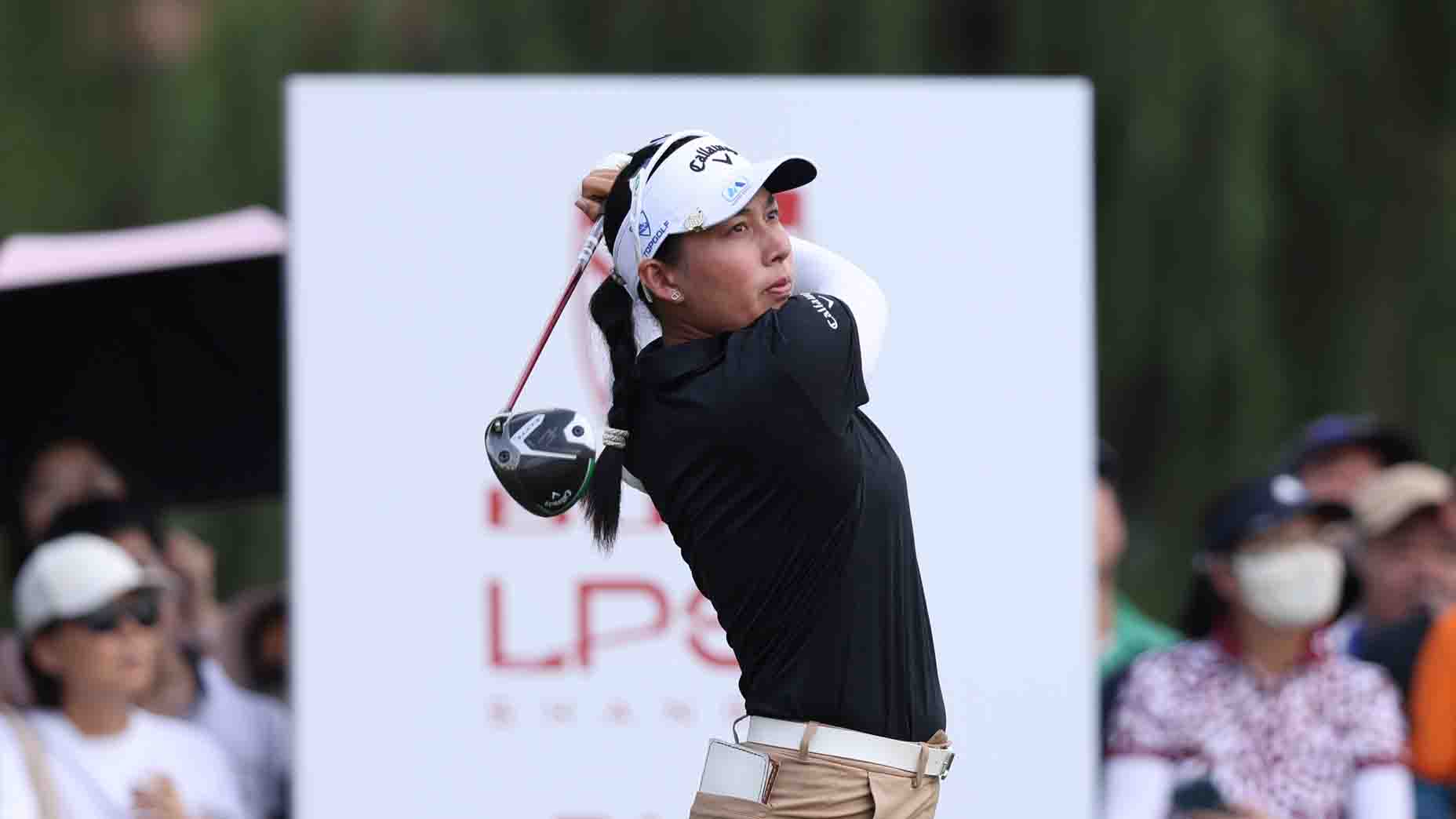Jeeno Thitikul hits a shot during the Buick LPGA Shanghai