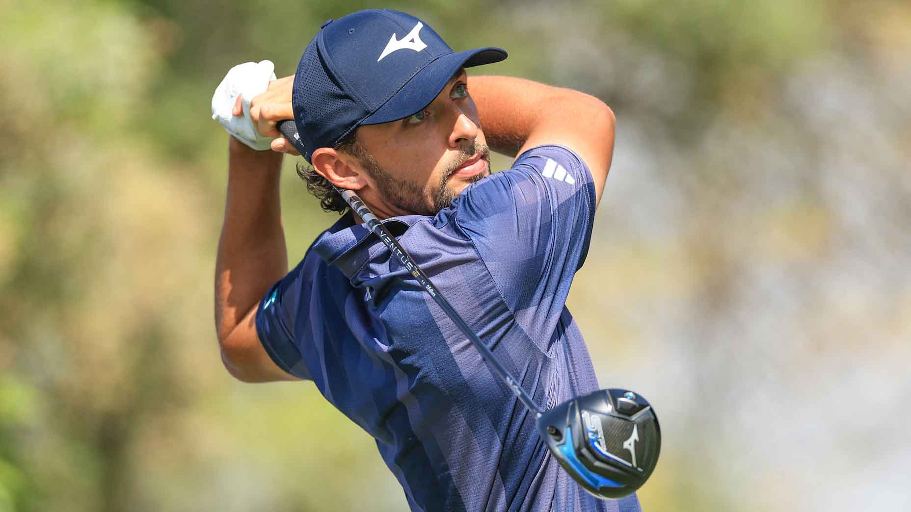 Marco Penge of England plays his tee shot on the second hole during the first round of the DP World Tour Championship 2025 at Jumeirah Golf Estates on November 13, 2025 in Dubai, United Arab Emirates. (Photo by David Cannon/Getty Images)